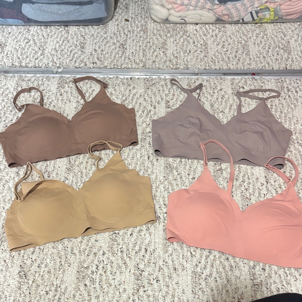 Bundle of 4 bras